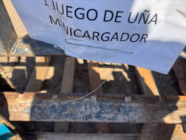 Minicargador disponemos horquillas acople rápido