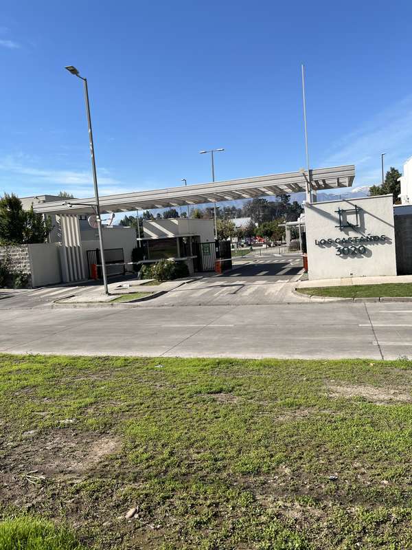HERMOSA CASA EN BUIN CON ACCESO RUTA 5