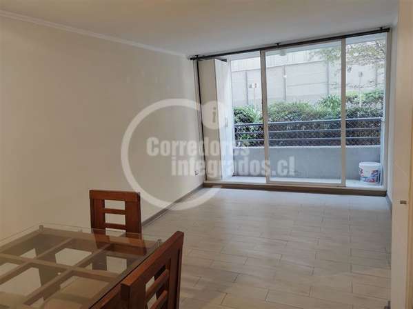 1 Dormitorios en suite, metro Santa Lucia