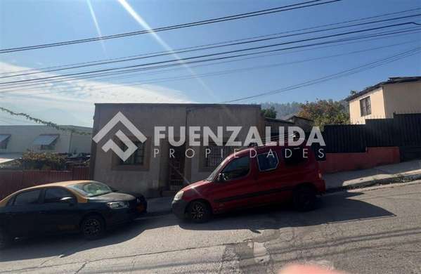 Casa en venta de 4 dorm. en Recoleta Oferta