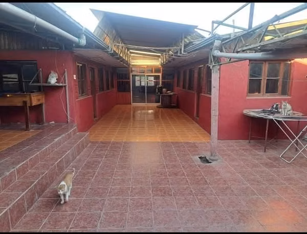 VENTA CASA 427/ 300 CONST 2 CASAS 7 D/ 2B INDEPENDIENTES