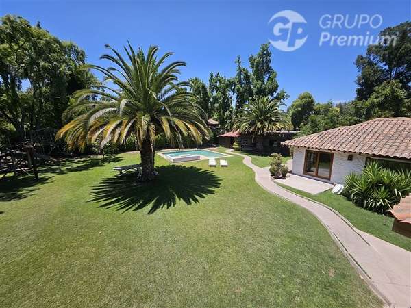Casa en arriendo de 5 dorm. en Calera de Tango