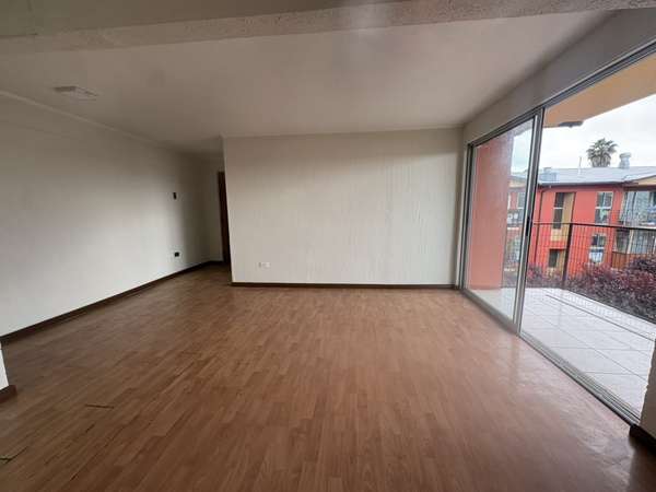 DEPTO 2D/1B/EST  EN PUDAHUEL, 4TO PISO CON BALCÓN