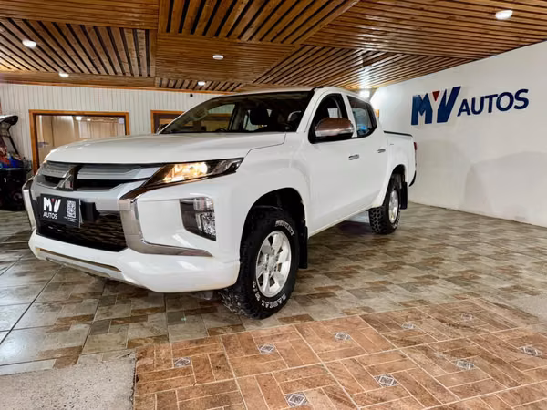 MITSUBISHI L200 KATANA CRT 4X4