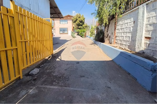 Terreno 1.140m2, casa 392m2, galpón 200m2