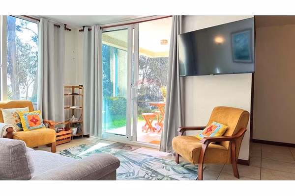 Jardin privado con vista privilegiada al mar