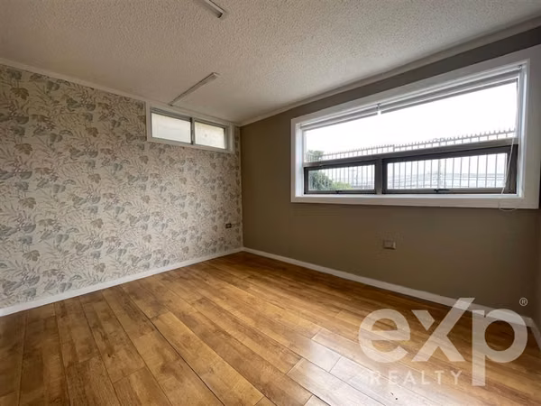 Arriendo Local Comercial excelente ubicación Laura barros 16