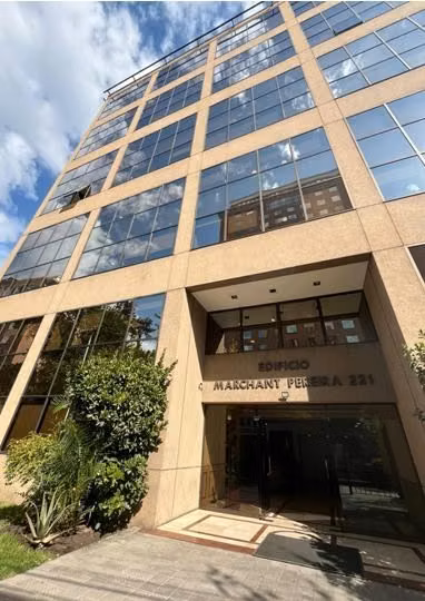 Arriendo OFICINA en Edificio Marchant Pereira en Providencia
