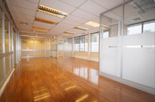 Espacios privados de Oficinas planta abierta sector de Macul