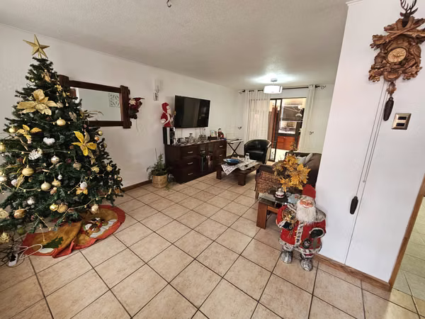 Acogedora casa en Venta en condominio cerrado