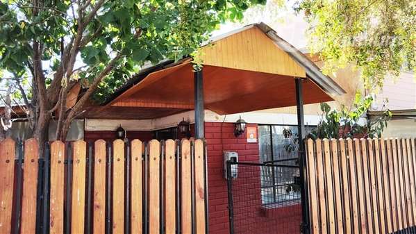 Casa esquina en venta 2 Dormitorios 1 Baño en Llaillay