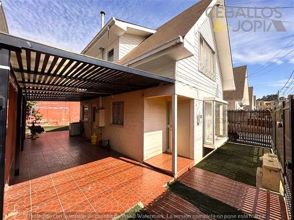Casa en venta de 3 dorm. en Villa Alemana