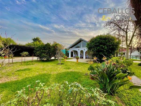 Casa en venta de 6 dorm. en Villa Alemana