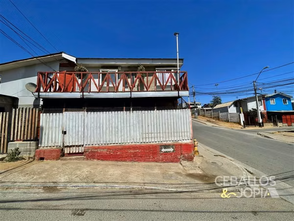 Casa en venta de 4 dorm. en Villa Alemana