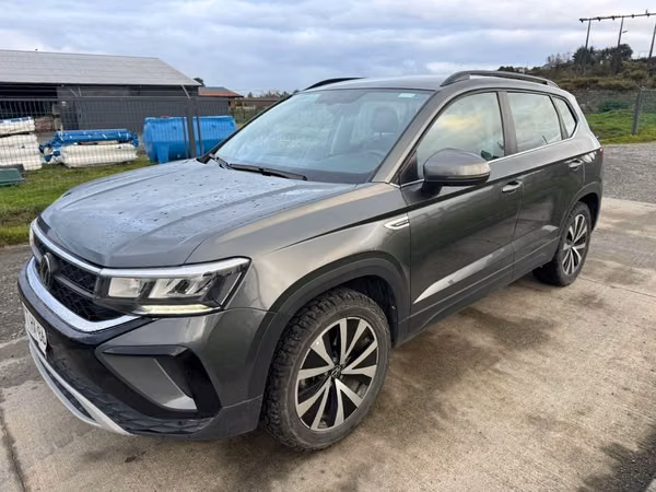 VOLKSWAGEN TAOS 2025