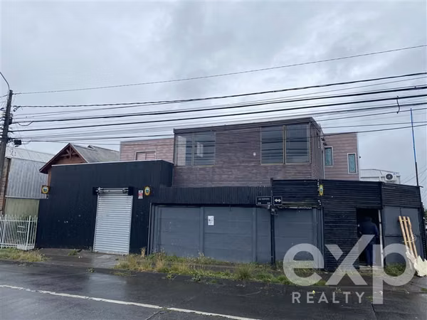 Arriendo Local Comercial esquina más dpto.en Fundo El Carmen