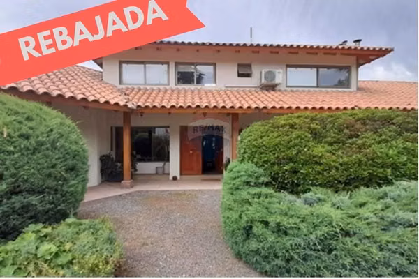 Gran casa chicureo condominio algarrobal i - pozo