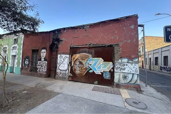 Terreno comercial en esquina metro matta