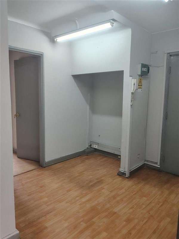 Oficina en Venta 4 Privados Moneda con San Martín