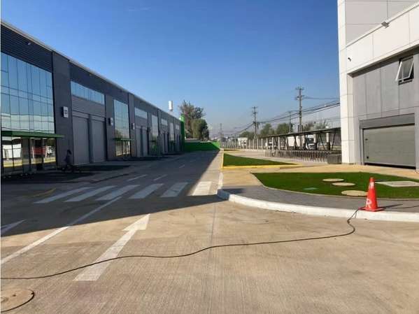 Arriendo de bodega nueva economica con inmejorable
