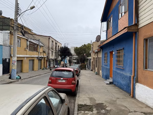 Oportunidad Inversionista | 800 m² con Vista a Pasos de Metro Hospital