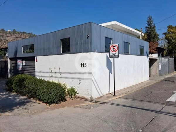 Excelente casa - oficina a la venta