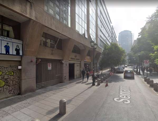 Estacionamiento centro de Santiago Metro U de Chil