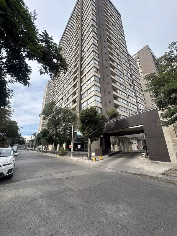 Arriendo Moderno Departamento en Santiago Centro Sur
