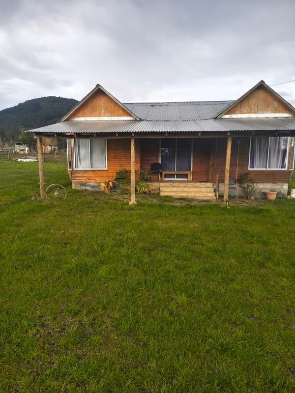 SE VENDE PARCELA 2,4 ha. CON CABAÑA, 3D /1B ,Ruta K-595, 10 km de camino internacional C115