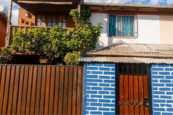 Oportunidad!! casa de 2 pisos