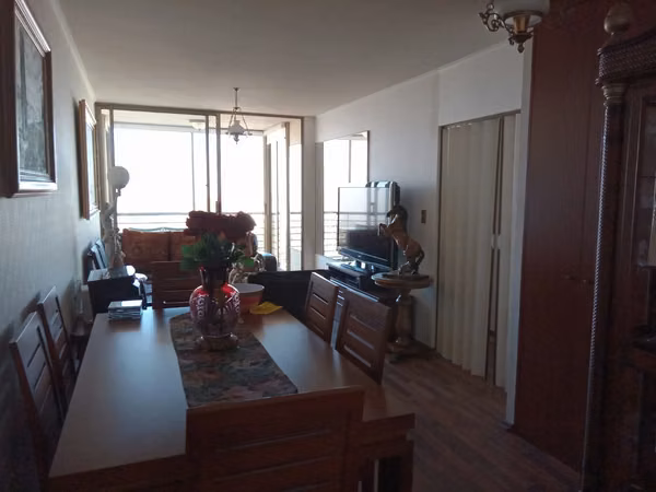 Concón; Dpto. 61 mts2; 2D/1B/E; Piso 5;  Amoblado; vista Bahía de Concón.
