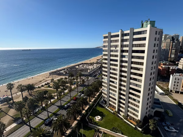 San Marín con vista al mar