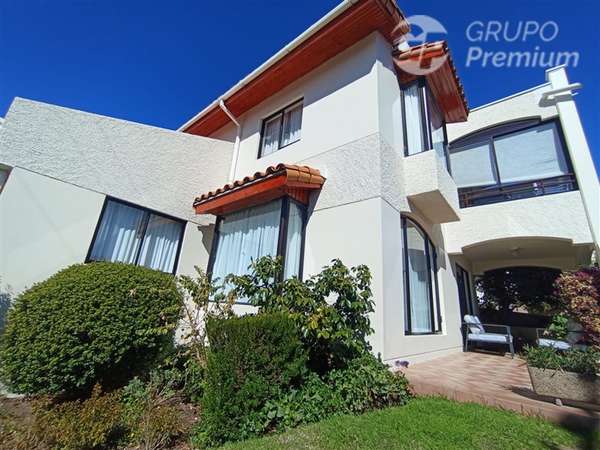 Casa en venta de 4D3B 2 Est. en Jardín del Mar