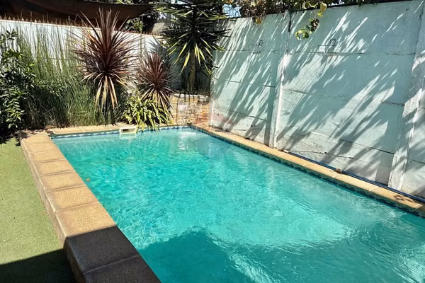 Casa con piscina y quincho 3d3b-peñalolen