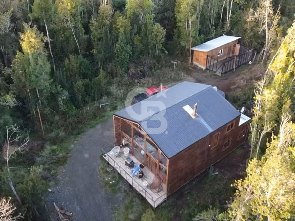 Parcela con Casa Familiar y Bosque Nativo en Maullín