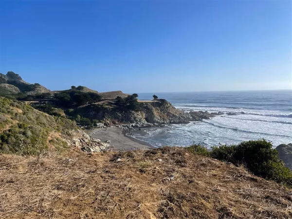 HERMOSA PARCELA EN QUINCHEUMO CON VISTA AL MAR EN PRIMERA LI