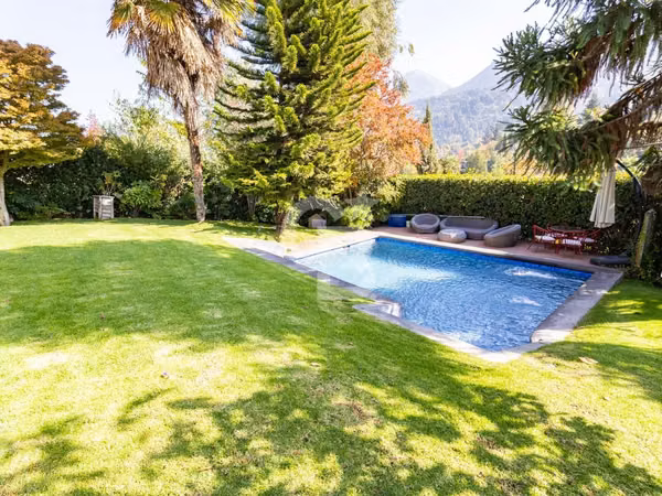 5D/4B + servicio | Lo Curro, Vitacura | Nororiente