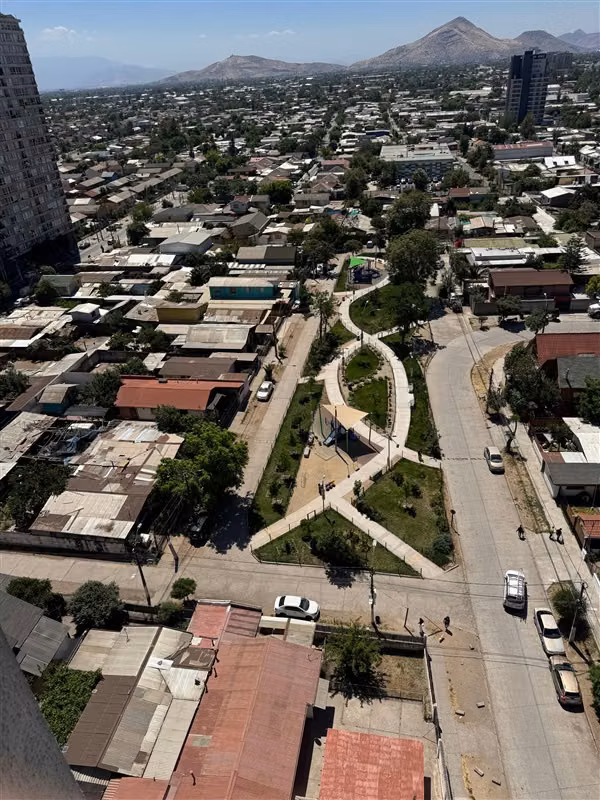 DPTO AL LADO DEL METRO PADRE HURTADO, CON MARAVILLOSA VISTA.