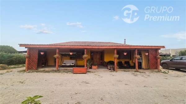 Casa en arriendo de 4 dorm. en Lampa