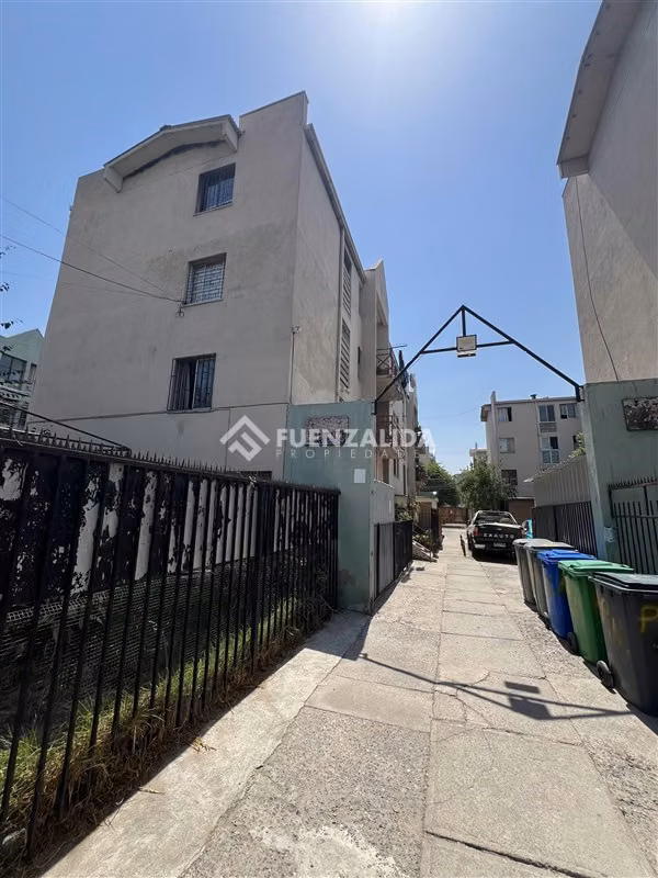 Departamento en venta de 2 dorm. en Estación Central