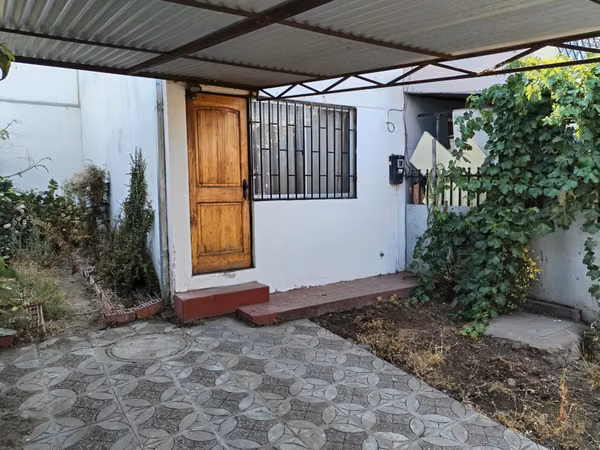 CASA AMPLIADA EN BARRIO TRANQUILO, SIN COMISIÓN
