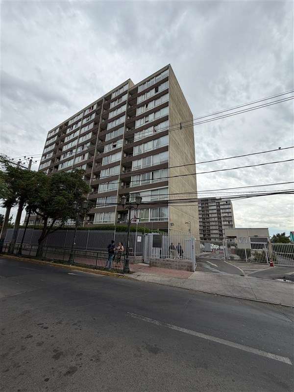 MARAVILLOSO DPTO EN LA CISTERNA UBICADO EN EXCELENTE SECTOR.