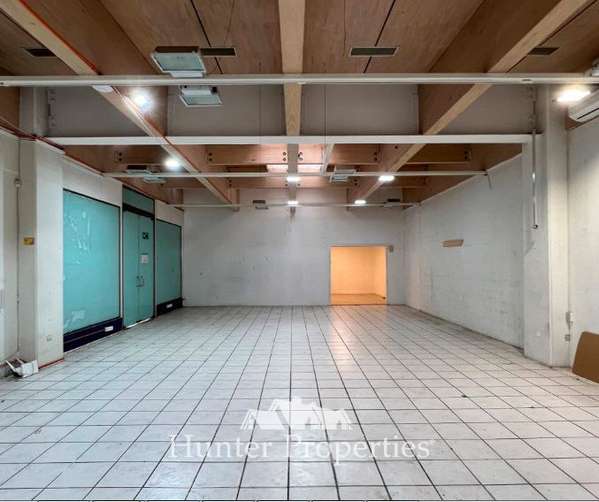 Local habilitado 2 pisos 349M2 costado Alto Las Condes