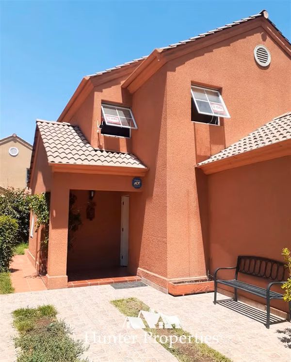Casa en venta de 3 dorm. en Quilicura