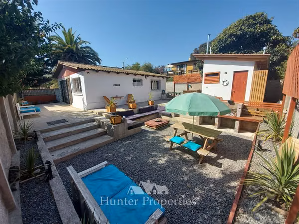 En Venta De 3 Dorm. En Algarrobo