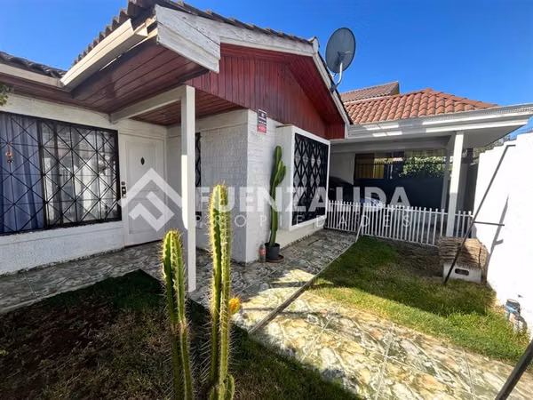 Casa en venta de 3 dorm. en Pudahuel