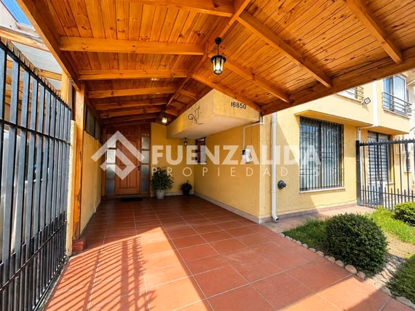 Casa en venta de 3 dorm. en Maipú