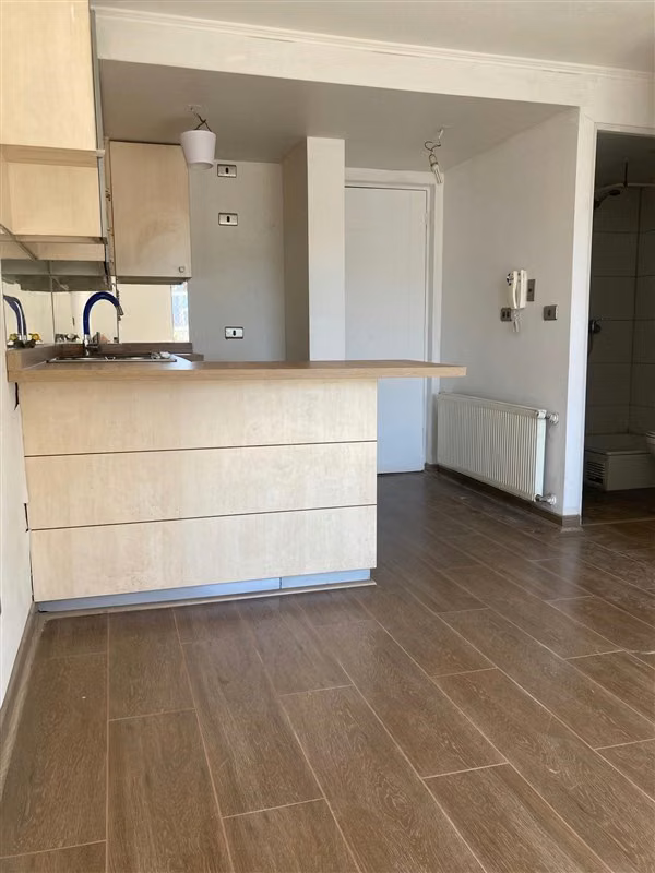 Departamento en arriendo de 2 dorm. Carrera / Toesca