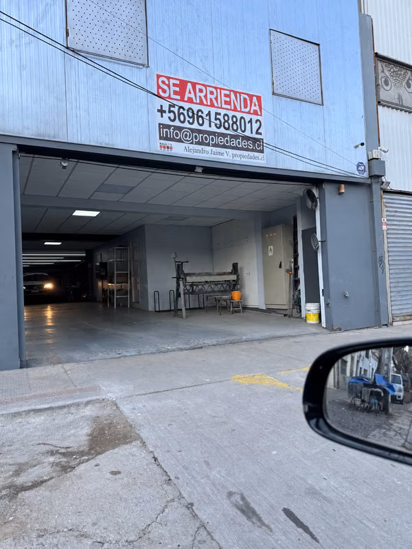 ARRIENDO LINDAS OFICINAS CON EXCELENTES AREAS LIBRES  MUY LUMINOSAS EN MUY BUEN ESTADO