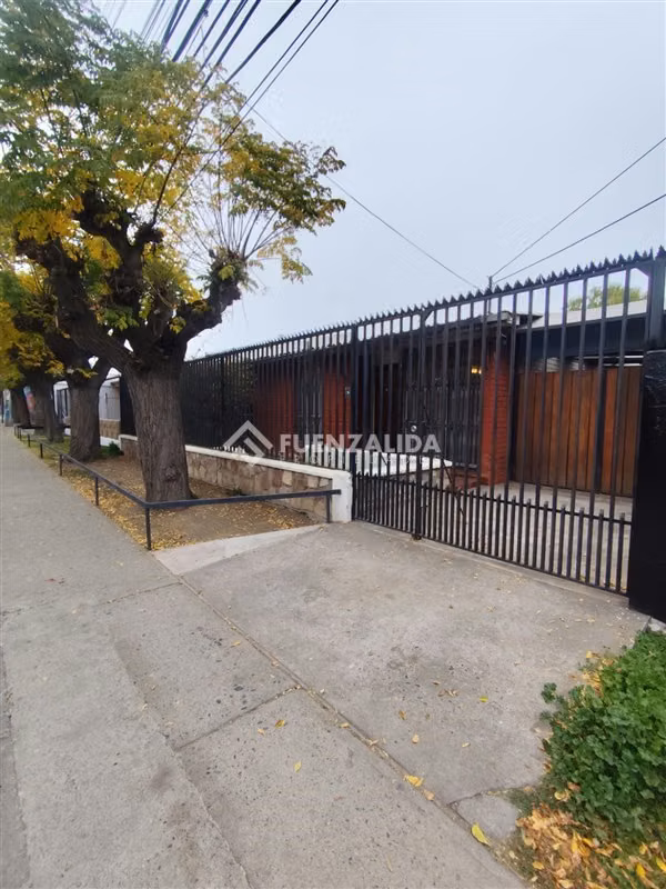 Casa en venta de 3 dorm. en Maipú
